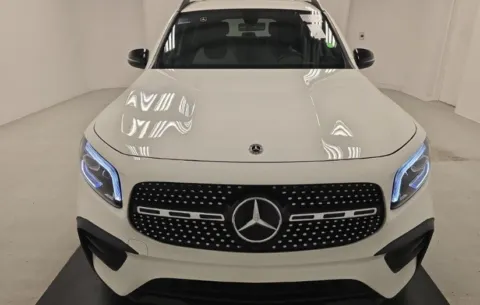 Photos of 2023 Mercedes-Benz GLB 250 for sale in Roswell, GA at Gravity Autos Roswell