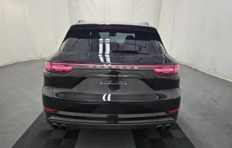 More photos of 2021 Porsche Cayenne Turbo at Gravity Autos Roswell, GA