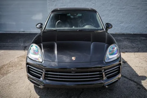More photos of 2021 Porsche Cayenne at Gravity Autos Roswell, GA