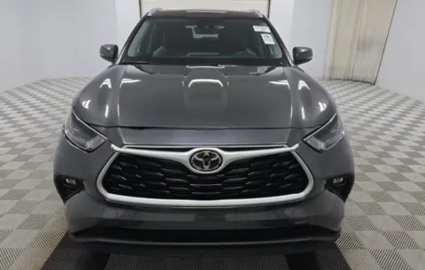 Photos of 2024 Toyota Highlander XLE for sale in Roswell, GA at Gravity Autos Roswell