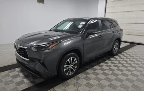 Another view of 2024 Toyota Highlander XLE for sale in Roswell, GA at Gravity Autos Roswell