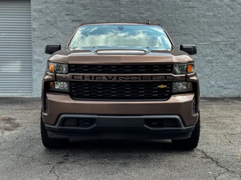 More photos of 2019 Chevrolet Silverado 1500 Custom at Gravity Autos Roswell, GA
