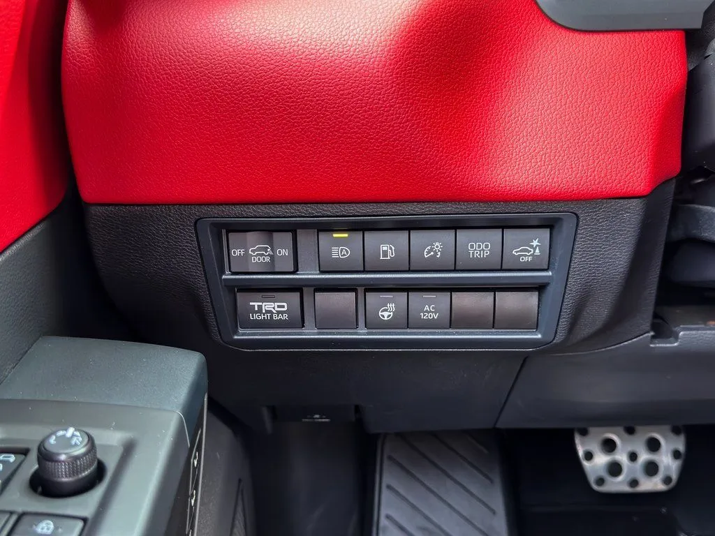 2025 Toyota Sequoia TRD Pro - Photo 33