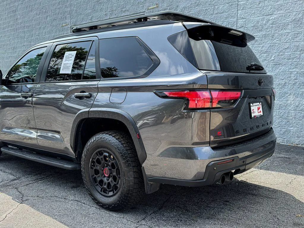 2025 Toyota Sequoia TRD Pro - Photo 13
