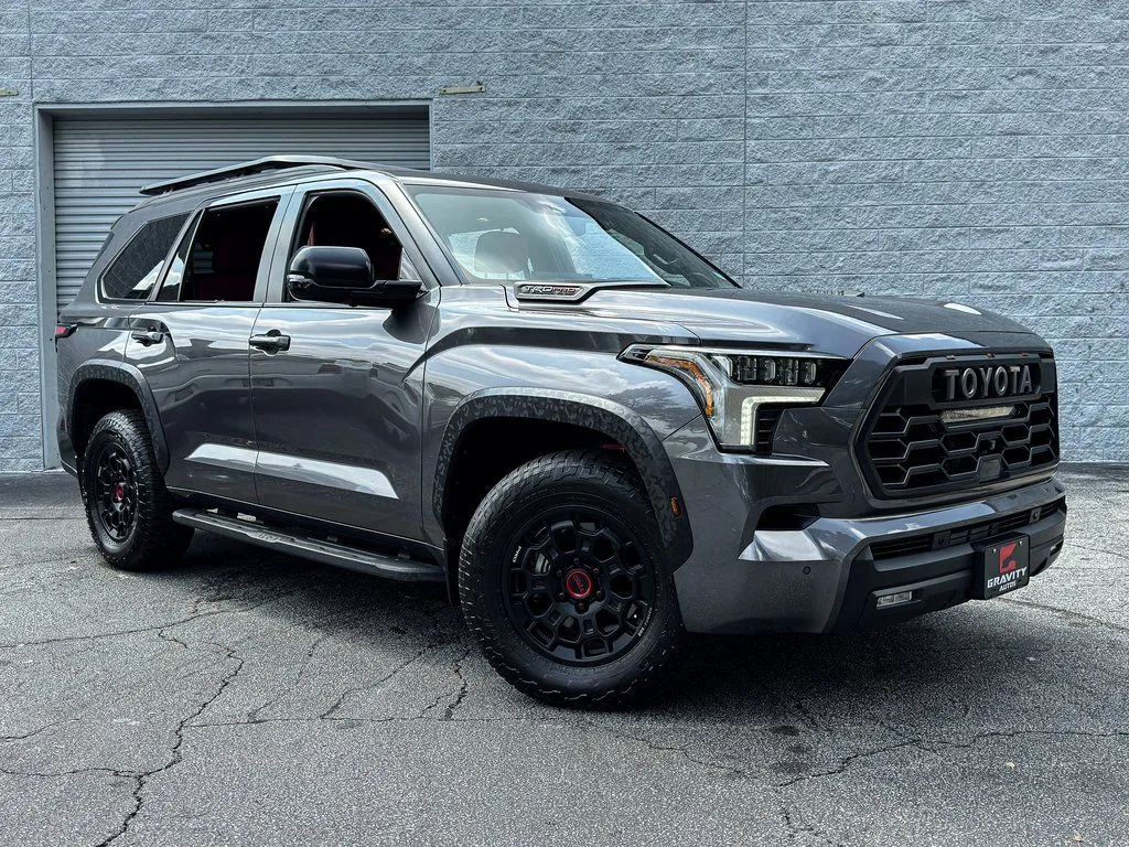 2025 Toyota Sequoia TRD Pro - Photo 9