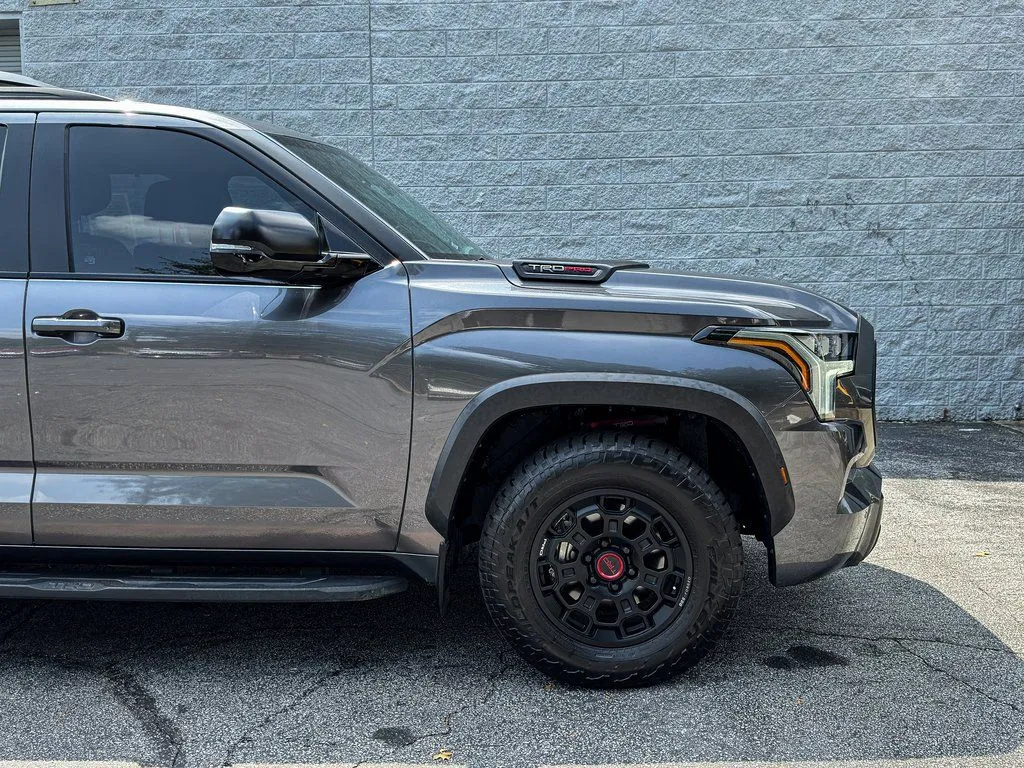2025 Toyota Sequoia TRD Pro - Photo 17