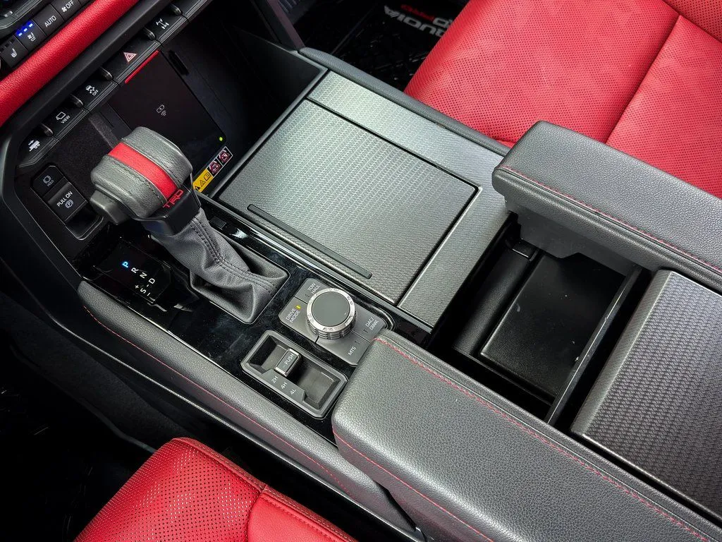 2025 Toyota Sequoia TRD Pro - Photo 37