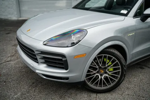 Photos of 2020 Porsche Cayenne E-Hybrid for sale in Roswell, GA at Gravity Autos Roswell