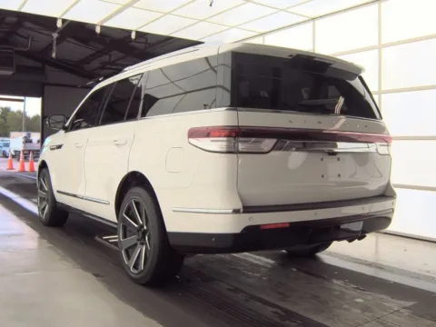 More photos of 2022 Lincoln Navigator Standard at Gravity Autos Roswell, GA