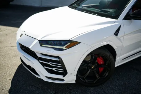 Photos of 2021 Lamborghini Urus for sale in Roswell, GA at Gravity Autos Roswell