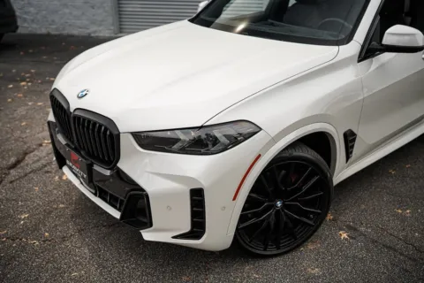 Photos of 2024 BMW X5 xDrive40i for sale in Roswell, GA at Gravity Autos Roswell