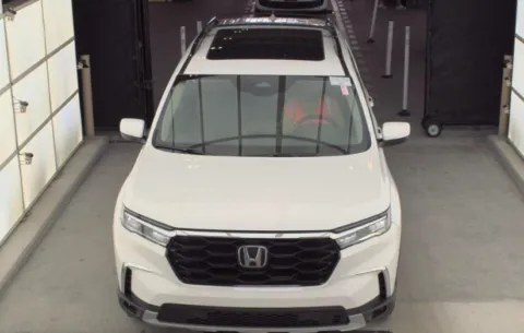 Photos of 2024 Honda Pilot Touring for sale in Roswell, GA at Gravity Autos Roswell