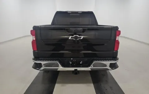 More photos of 2022 Chevrolet Silverado 1500 LTD LTZ at Gravity Autos Roswell, GA