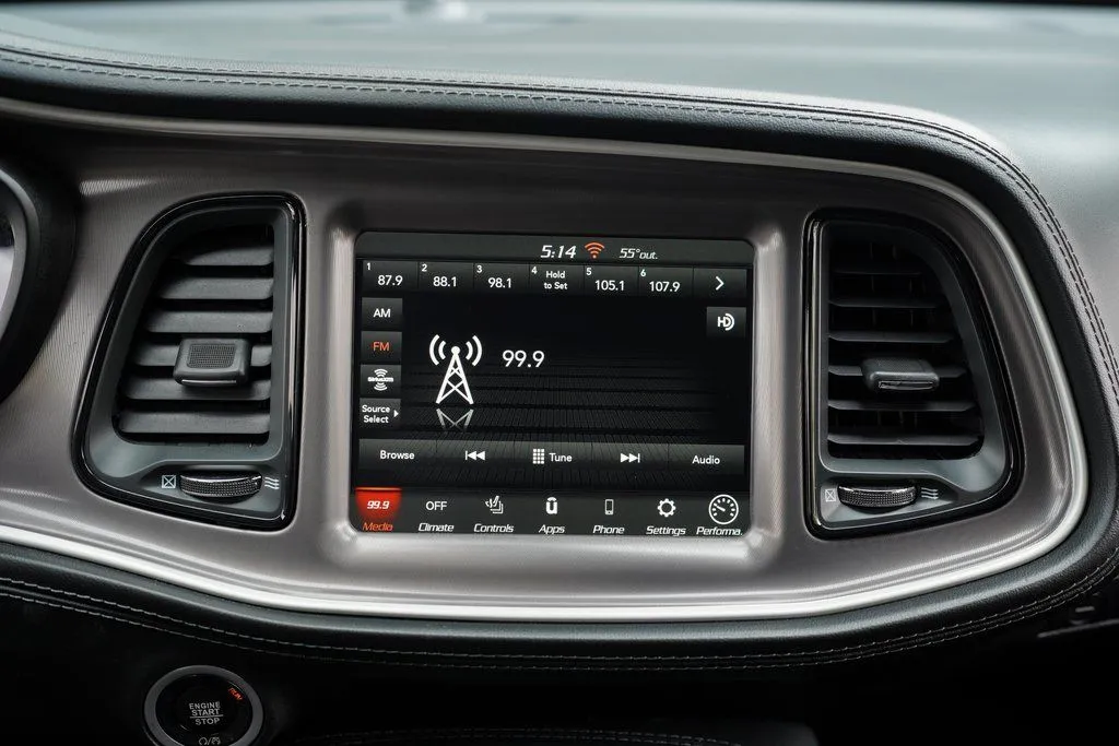 2022 Dodge Challenger R/T - Photo 32