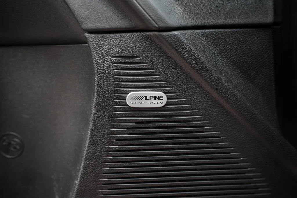 2022 Dodge Challenger R/T - Photo 35