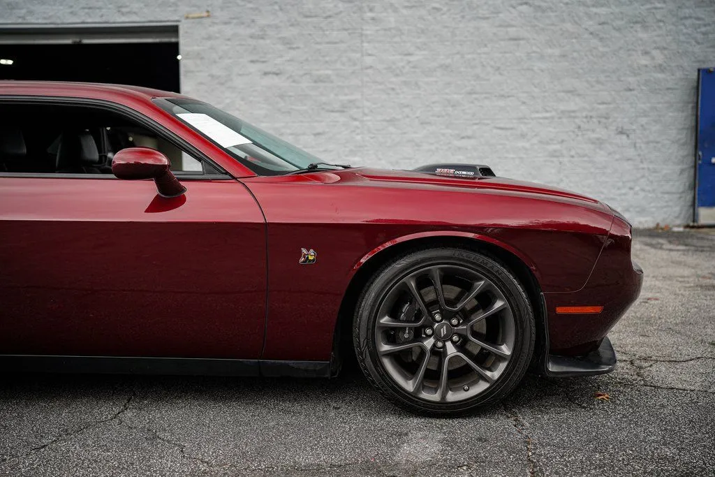 2022 Dodge Challenger R/T - Photo 17