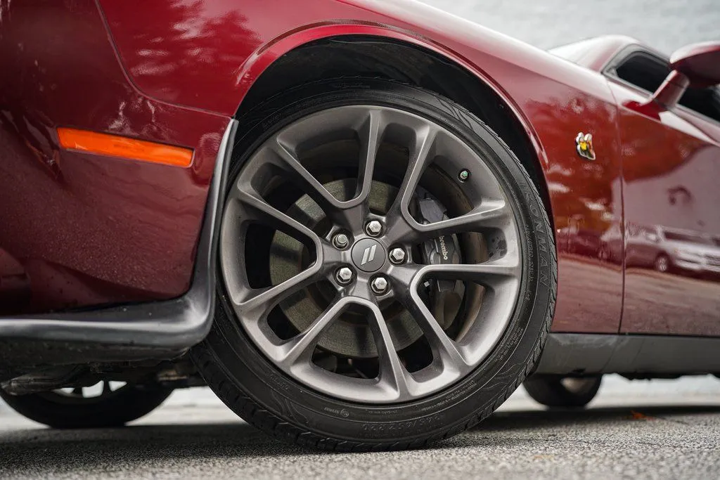 2022 Dodge Challenger R/T - Photo 19