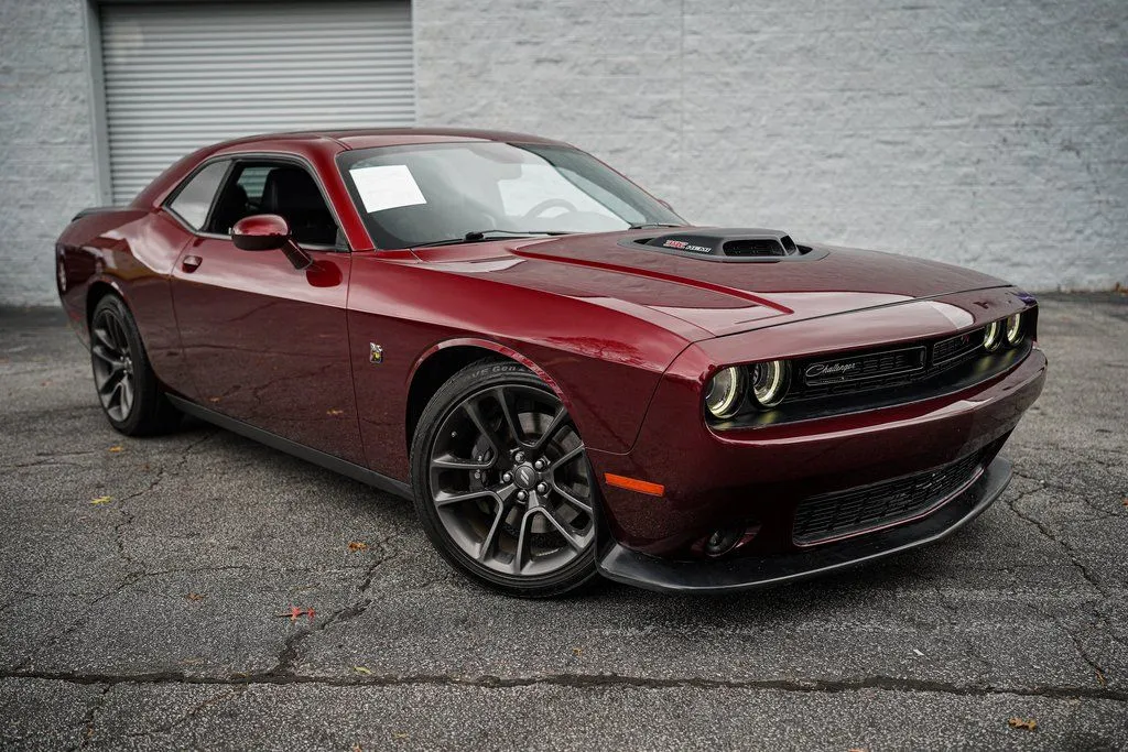 2022 Dodge Challenger R/T - Photo 9