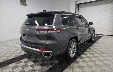 More photos of 2022 Jeep Grand Cherokee L Summit at Gravity Autos Roswell, GA