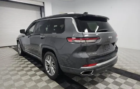 More photos of 2022 Jeep Grand Cherokee L Summit at Gravity Autos Roswell, GA