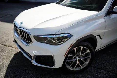 Photos of 2023 BMW X6 xDrive40i for sale in Roswell, GA at Gravity Autos Roswell