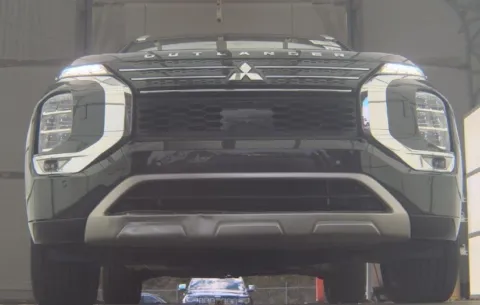 Photos of 2023 Mitsubishi Outlander PHEV SEL for sale in Roswell, GA at Gravity Autos Roswell