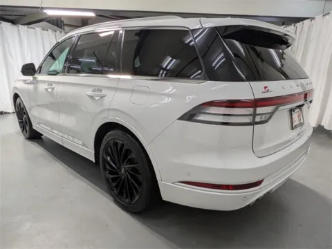 More photos of 2021 Lincoln Aviator Reserve at Gravity Autos Marietta, GA