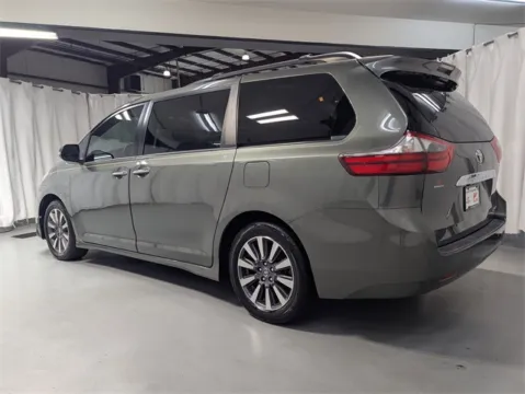More photos of 2020 Toyota Sienna Limited at Gravity Autos Marietta, GA