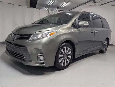 More photos of 2020 Toyota Sienna Limited at Gravity Autos Marietta, GA