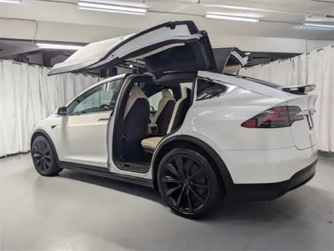 More photos of 2020 Tesla Model X Long Range at Gravity Autos Marietta, GA