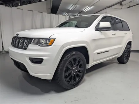 More photos of 2019 Jeep Grand Cherokee Altitude at Gravity Autos Marietta, GA