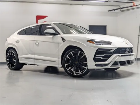 Photos of 2021 Lamborghini Urus for sale in Marietta, GA at Gravity Autos Marietta