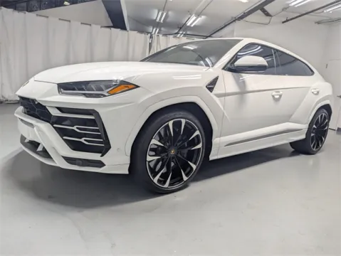 More photos of 2021 Lamborghini Urus at Gravity Autos Marietta, GA
