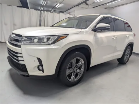 More photos of 2019 Toyota Highlander Limited Platinum at Gravity Autos Marietta, GA