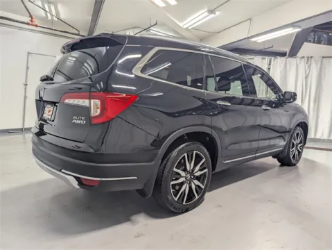 Another view of 2022 Honda Pilot Elite for sale in Marietta, GA at Gravity Autos Marietta