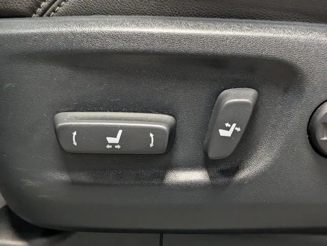 2020 Toyota 4Runner SR5 Premium - Photo 11