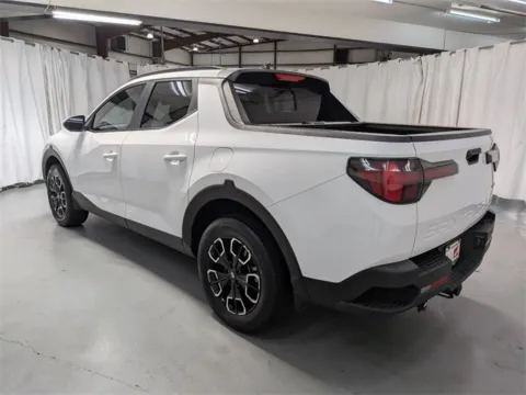 More photos of 2022 Hyundai Santa Cruz SEL Premium at Gravity Autos Marietta, GA