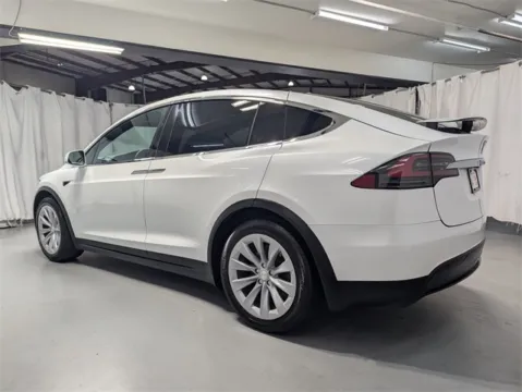 More photos of 2020 Tesla Model X Long Range at Gravity Autos Marietta, GA