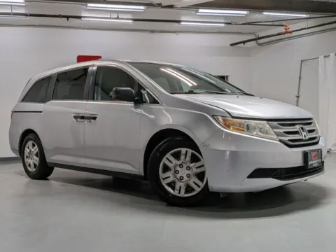 Photos of 2013 Honda Odyssey LX for sale in Marietta, GA at Gravity Autos Marietta