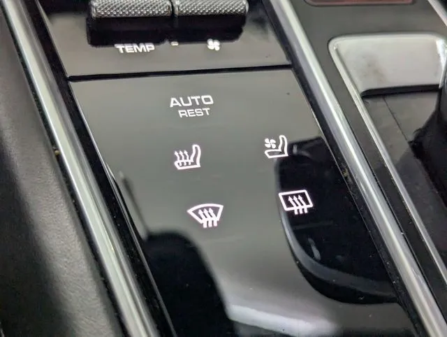 2023 Porsche Panamera Platinum Edition - Photo 18