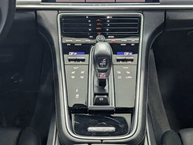 2023 Porsche Panamera Platinum Edition - Photo 14
