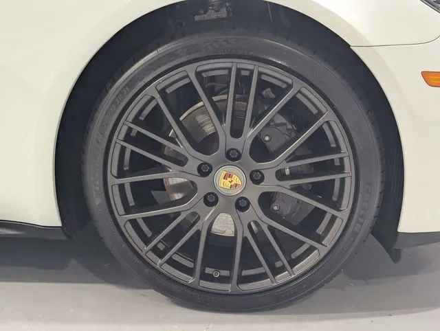 2023 Porsche Panamera Platinum Edition - Photo 30