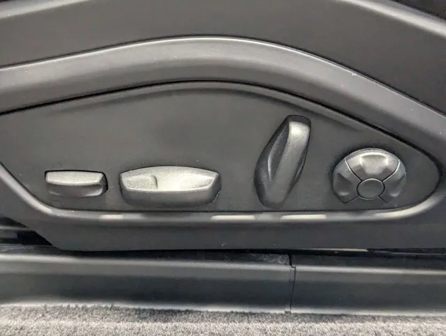 2023 Porsche Panamera Platinum Edition - Photo 12