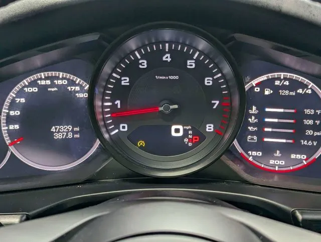2023 Porsche Panamera Platinum Edition - Photo 20