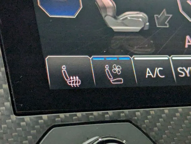 2023 Lamborghini Urus Performante - Photo 17