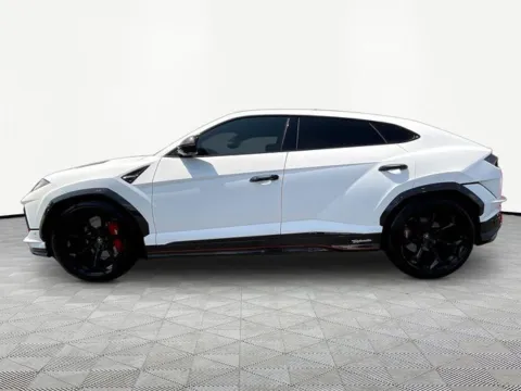 More photos of 2023 Lamborghini Urus Performante at Gravity Autos Marietta, GA