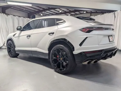 More photos of 2019 Lamborghini Urus at Gravity Autos Marietta, GA