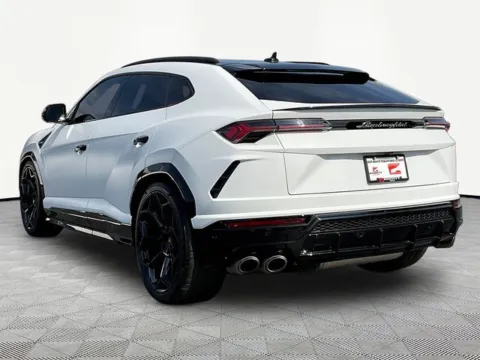 More photos of 2019 Lamborghini Urus at Gravity Autos Marietta, GA