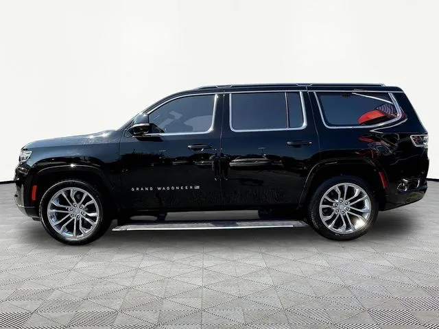Jeep Grand Wagoneer photo 4