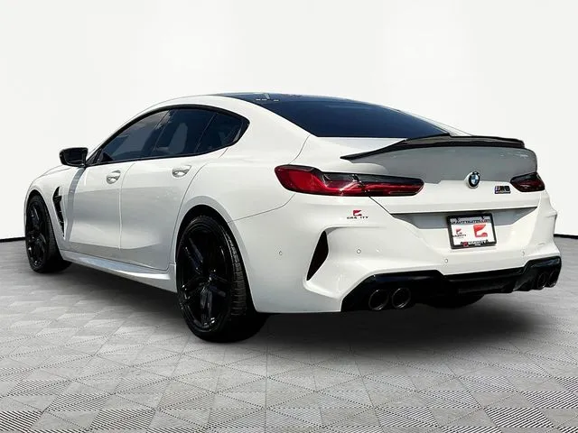 BMW M8 photo 5